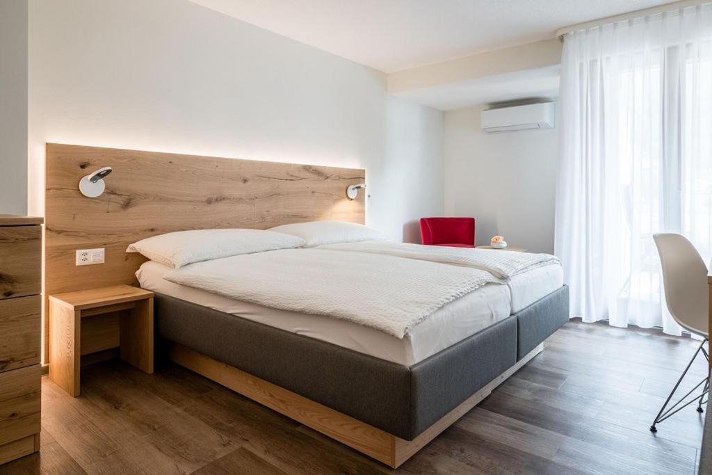 Hotel Zur Traube Brigerbad المظهر الخارجي الصورة