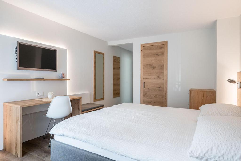Hotel Zur Traube Brigerbad المظهر الخارجي الصورة